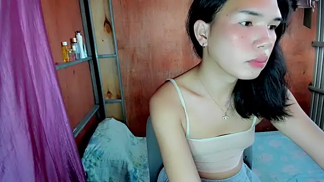 Snapshot of mav1s_ chatting on December 17, 12:16 am mav1s online show from December 17, 12:16 am