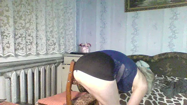 Snapshot of Annie_Heart chatting on September 19, 7:03 pm Annie Heart online show from September 19, 7:03 pm