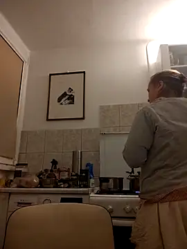 Snapshot of She-devilx chatting on February 17, 9:41 pm She-devilx online show from February 17, 9:41 pm