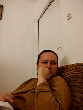 Snapshot of She-devilx chatting on February 23, 9:48 pm She-devilx online show from February 23, 9:48 pm