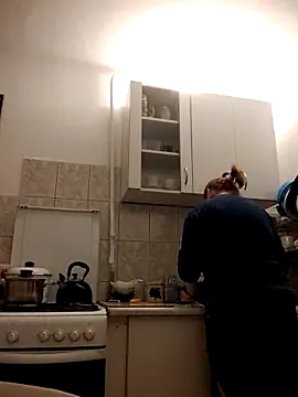 Snapshot of She-devilx chatting on March 11, 12:33 am She-devilx online show from March 11, 12:33 am