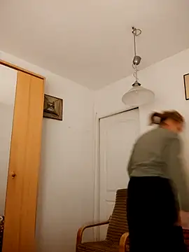 Snapshot of She-devilx chatting on March 12, 9:03 pm She-devilx online show from March 12, 9:03 pm