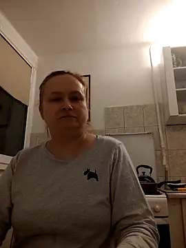 Snapshot of She-devilx chatting on March 18, 10:37 pm She-devilx online show from March 18, 10:37 pm