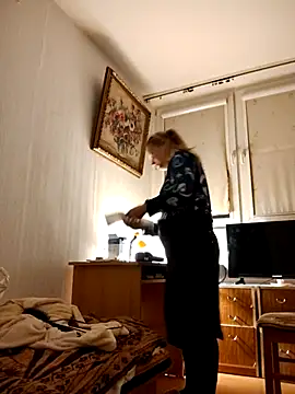 Snapshot of She-devilx chatting on January 17, 4:06 am She-devilx online show from January 17, 4:06 am