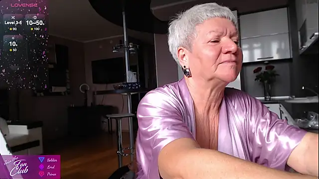 roxana brooks online show from September 27, 7:13 am