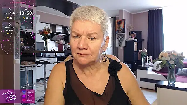 Snapshot of roxana_brooks chatting on March 18, 2:53 pm roxana brooks online show from March 18, 2:53 pm