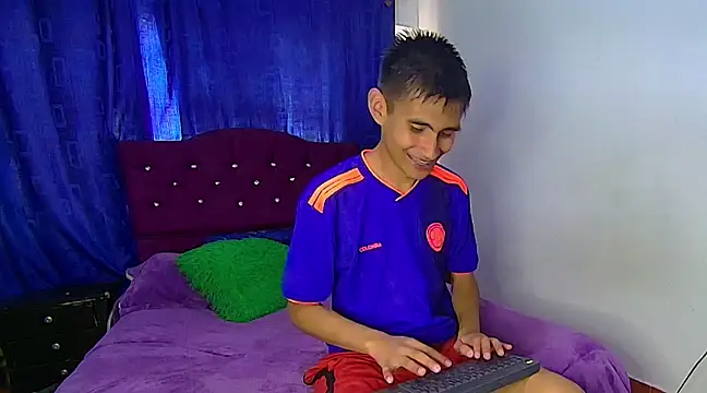 maikinol sexy online show from March 2, 7:56 pm