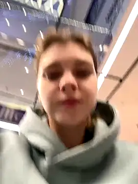 ValenciaShock online show from November 21, 6:34 am