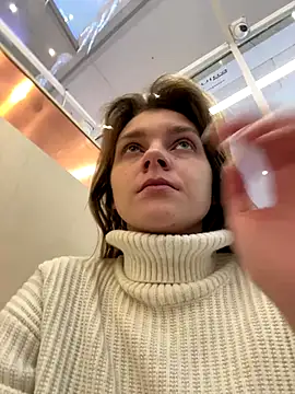 ValenciaShock online show from December 23, 7:06 am