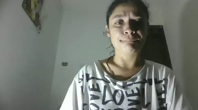 Snapshot of TamaraNauthy chatting on January 15, 1:12 am TamaraNauthy online show from January 15, 1:12 am