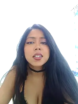 Snapshot of leah_passion chatting on November 11, 7:36 pm leah passion online show from November 11, 7:36 pm