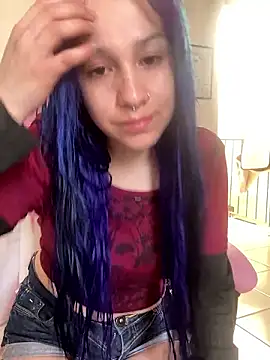 Snapshot of Lucygothic chatting on December 5, 9:17 pm Lucygothic online show from December 5, 9:17 pm