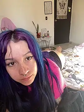Lucygothic online show from December 26, 4:25 pm