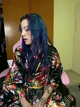 Lucygothic online show from January 22, 8:07 am