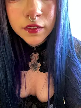Snapshot of Lucygothic chatting on February 25, 9:46 pm Lucygothic online show from February 25, 9:46 pm