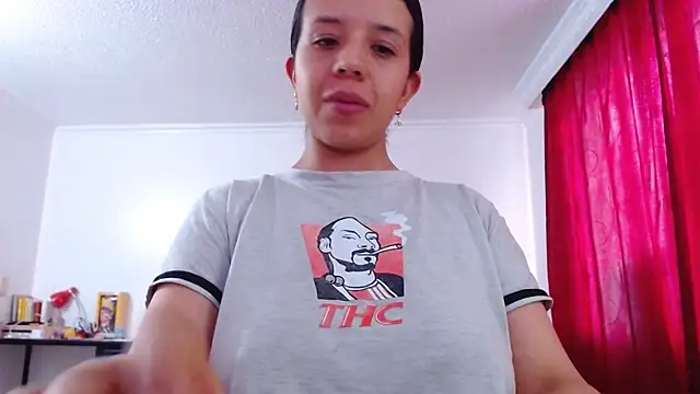 Snapshot of VALERY_MEER chatting on July 3, 12:11 pm VALERY MEER online show from July 3, 12:11 pm