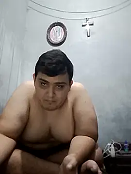 Snapshot of Ideal_Glamour chatting on February 13, 4:08 am Ideal Glamour online show from February 13, 4:08 am