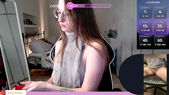 misstrixiefox online show from March 20, 2:10 pm