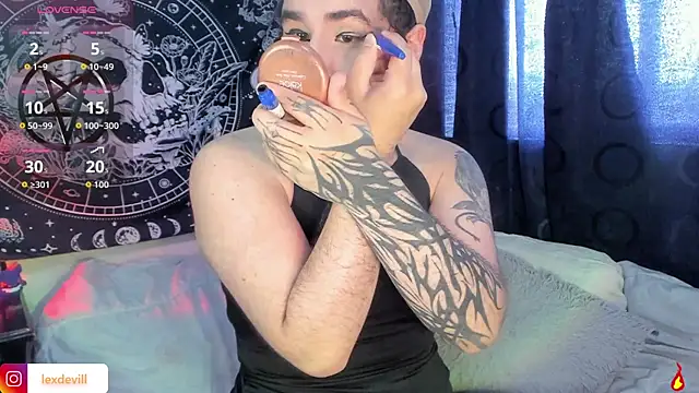 Snapshot of Lexxxxx_ chatting on October 31, 9:05 pm Lexxxxx  online show from October 31, 9:05 pm