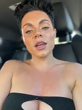 LukeLouHarvey online show from December 2, 3:45 am