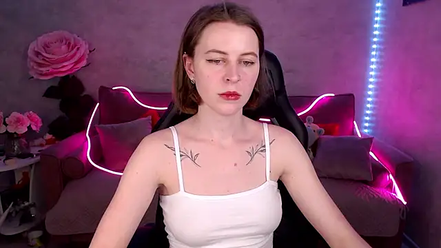 tiffany  burn online show from February 28, 1:58 am