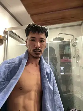 juniiorre online show from March 26, 6:35 pm