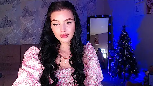   Malika   online show from December 11, 8:15 am