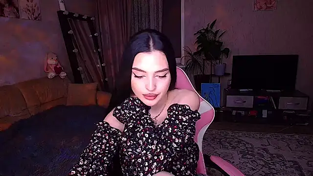   Malika   online show from February 26, 3:22 pm