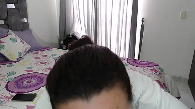 sara hott 1 online show from February 18, 2:35 pm