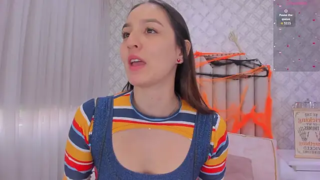 Snapshot of Pia_Johnson_ chatting on October 31, 11:44 am Pia Johnson  online show from October 31, 11:44 am