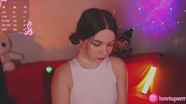 Snapshot of How2Meow chatting on October 11, 4:27 pm How2Meow online show from October 11, 4:27 pm