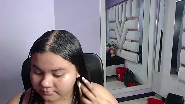 ValenTitis online show from October 25, 9:09 pm