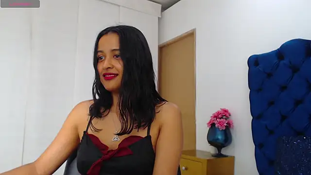 Lili666  online show from May 9, 3:23 am