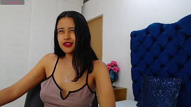 Lili666  online show from May 12, 3:25 am