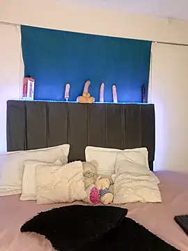 anna dolls  online show from October 6, 3:15 am