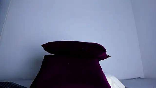 Skarleth69 online show from January 19, 2:48 am