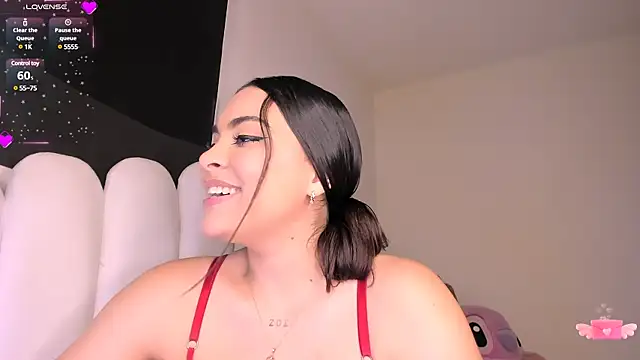 Snapshot of nahla_jameel chatting on January 21, 10:52 am nahla jameel online show from January 21, 10:52 am