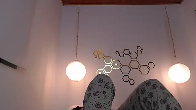 Snapshot of adriscute chatting on February 3, 6:45 am adriscute online show from February 3, 6:45 am