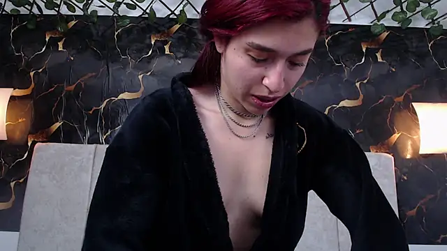 Snapshot of adriscute chatting on April 2, 11:08 am adriscute online show from April 2, 11:08 am