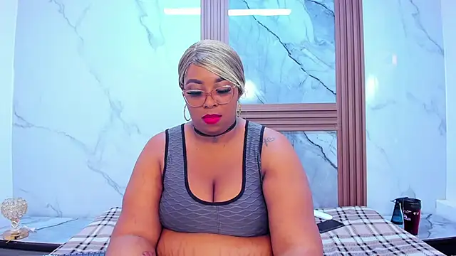 Snapshot of HannyMansonh chatting on January 10, 9:44 am HannyMansonh online show from January 10, 9:44 am