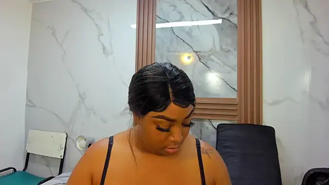 Snapshot of HannyMansonh chatting on January 21, 3:15 am HannyMansonh online show from January 21, 3:15 am