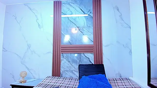 Snapshot of HannyMansonh chatting on February 14, 3:11 am HannyMansonh online show from February 14, 3:11 am