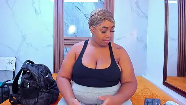 Snapshot of HannyMansonh chatting on February 21, 3:12 am HannyMansonh online show from February 21, 3:12 am