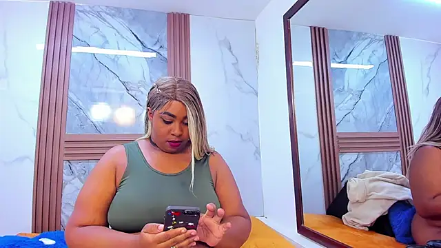 Snapshot of HannyMansonh chatting on February 23, 9:22 am HannyMansonh online show from February 23, 9:22 am