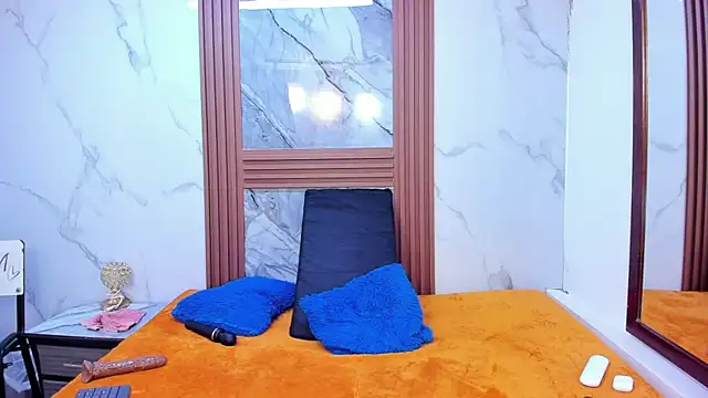 Snapshot of HannyMansonh chatting on February 25, 6:47 am HannyMansonh online show from February 25, 6:47 am