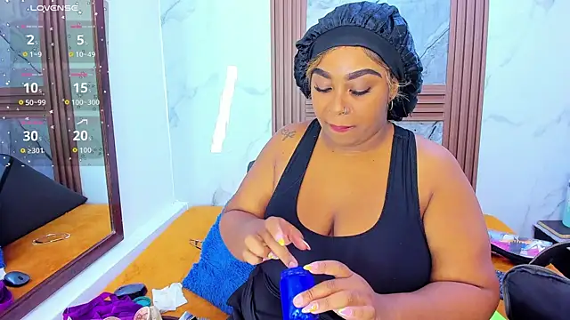 Snapshot of HannyMansonh chatting on October 15, 3:50 am HannyMansonh online show from October 15, 3:50 am