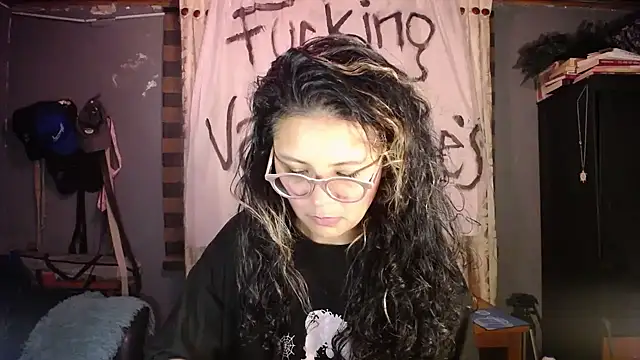 Hathorlove online show from February 12, 10:05 pm