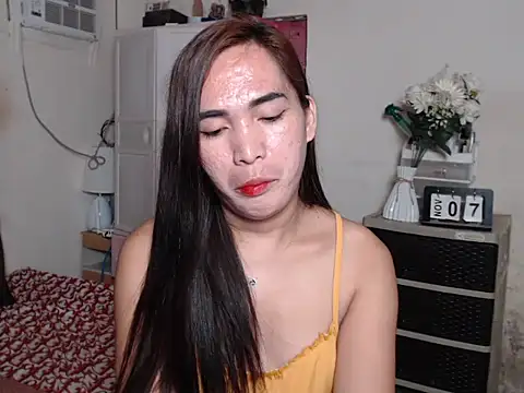 Msyensmith online show from November 7, 1:55 pm