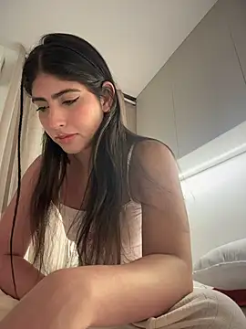 Gaby zahir  online show from December 4, 10:02 am