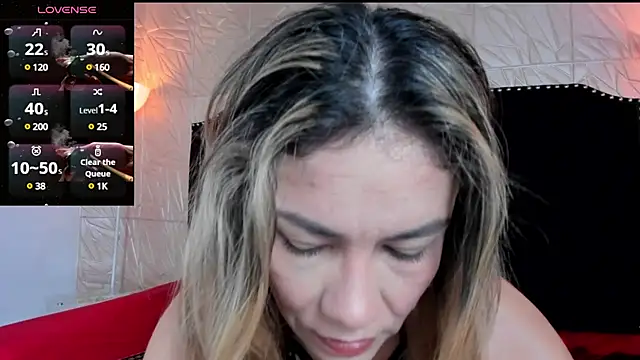 Snapshot of JennyRouse01 chatting on February 10, 11:04 am JennyRouse01 online show from February 10, 11:04 am